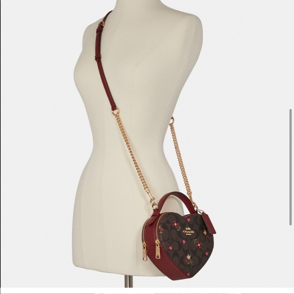 Coach 2022 Valentine Heart Bag